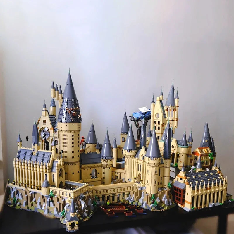 Le château de Poudlard™ (6020pcs)
